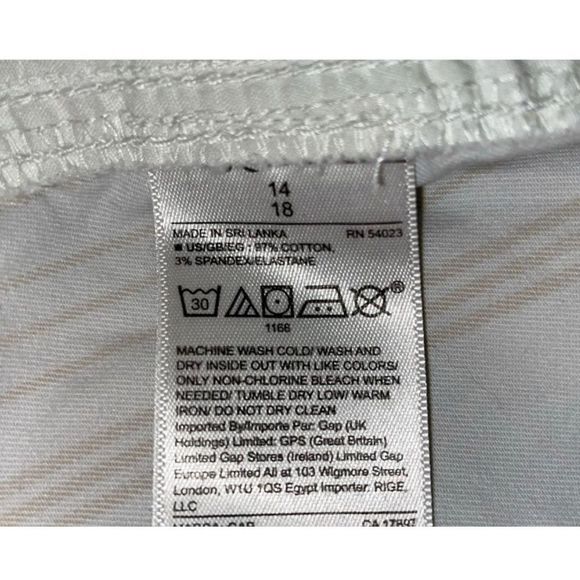 GAP - Chino Shorts - Picture 8 of 11